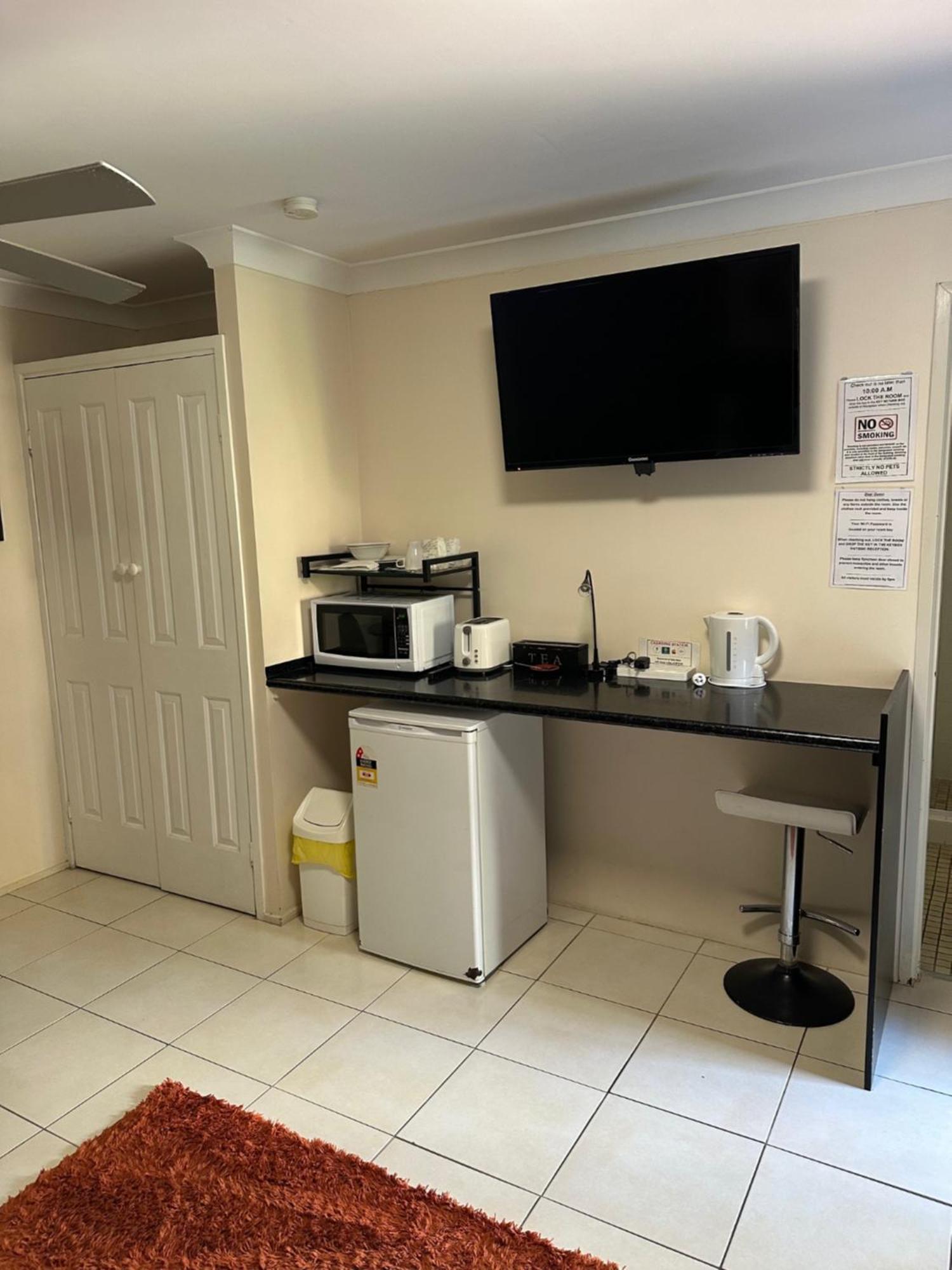 Gold Coast Airport Motel - Only 300 Meters To Airport Terminal Bagian luar foto