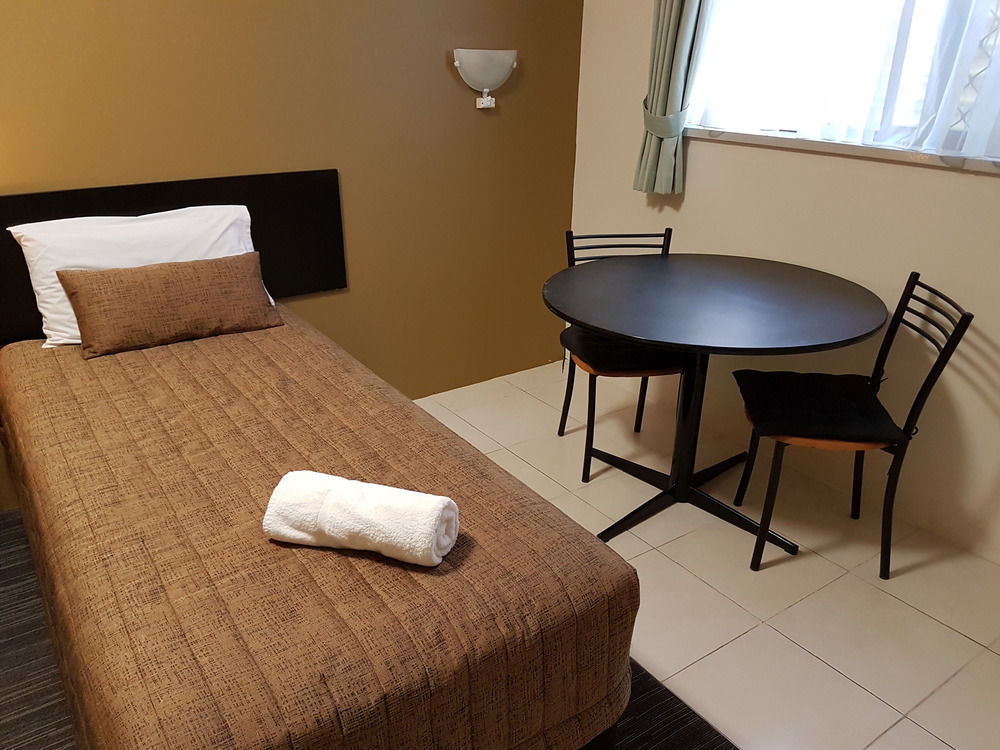 Gold Coast Airport Motel - Only 300 Meters To Airport Terminal Bagian luar foto